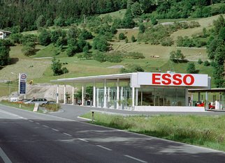 Tankstelle mit Imbiss, Foto: Christof Lackner